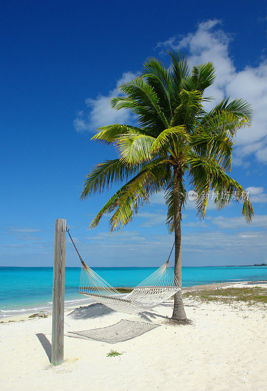 沙滩上的吊床/巴哈马群岛